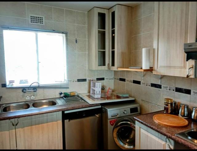 2 BEDROOM APARTMENT FOR SALE IN PRIMROSE HILL